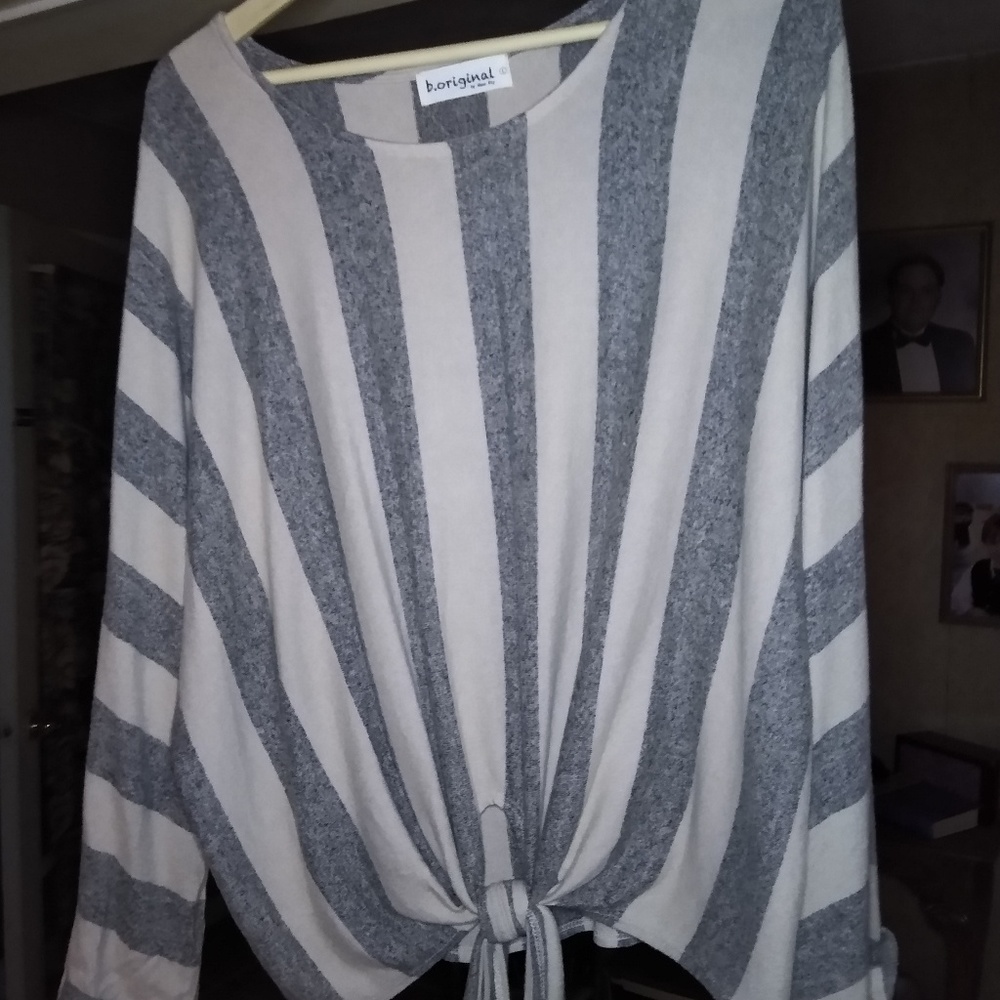 Long sleeve sweater